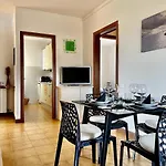 Porto 2 Apt Sirmione