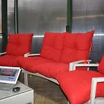Red & Blu Luxury Villa Apartment 8/Private Parking