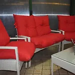 Red & Blu Luxury Villa Apartment 8/Private Parking
