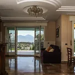 Appartamento Con Terrazzo A Capodimonte By Wonderful Italy