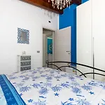 Botti House