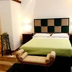 Pompei Luxury Suite