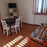 Affitta Camere Villa Alba Fermo