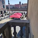 Piazza Della Berlina Balcony River Smart Flat