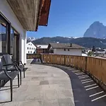 Apartments Praruf