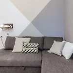 Stunning View Lakeside Apartment - Larihome A11