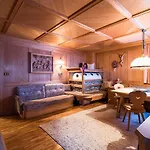 Apartments Piciulei