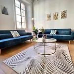 Art Of Living Luxury House In Como