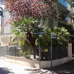 Marina Centro Appartamento Indipendente 72 Mq Con Posto Auto E Ampio Cortile Recintato, Ideale Per I Vostri Cani