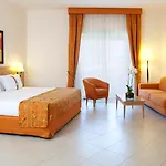 Resort Marina Di Castello Golf & Spa