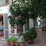 Palmarosa Apartments