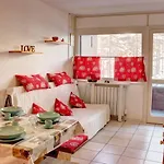 Marcolski Home - Schuss 1