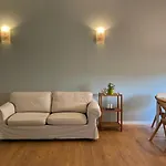Cozy Apartments By Maura
