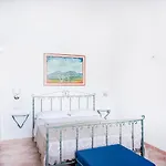 Emerald'S Resort - Rachele