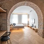 S1 Luxury Suites And Rooms