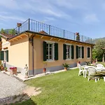 Awesome Home In Camaiore With Kitchen
