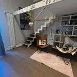 Raroom Boutique Home