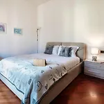 Feel @ Home Como - By Myhomeincomo