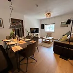 Liboria: Lovely,Cosy Apartment. 2 Min Skilift Walk