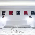 Vinny'S Relais