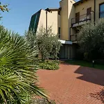 Quiet Place Close To City Center