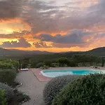 La Villa De I Casali Del Troscio
