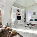 Villa Aurora