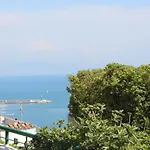 Verdemare Charming Accommodation In Vietri Sul Mare - Amalfi Coast