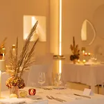 Supporter Deluxe Hotel