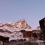 Breuil Cervinia Near Funicular Apartment With Private Garage