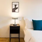 Dante Apartment By Holiday Solutions