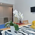 Tizi Apartments Corso Reginna