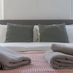 Stylish Apartment - Casa Leone - Center