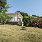 N122 - Numana, Villa Singola Con Giardino E Vista Mare