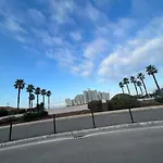A 2 Passi Dal Mare - Seaside Apt With Backyard