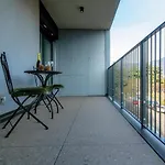 Cozy Joivy Suite 3 With Parking