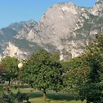 Appartamento Fronte Lago
