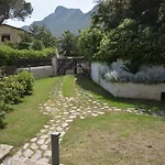 Villa Al 
