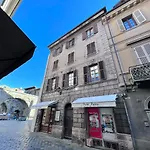 Le Porte Luxury Apartment