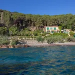 Villa Le Sprizze A Bordo Del Mare - Goelba