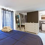 Cool Flat At Via Dei Mille By Napoliapartments