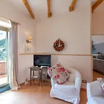 Donna Carmela Apartment
