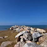 Colombo Apartment, Fronte Spiaggia