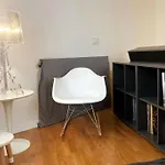 Thesan Lodge, Chic & Modern Design Apartment