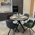 Palazzo Ferrara Apartment