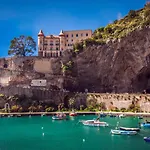 Grecale - Amazing Apartment With Patio And Sea View