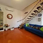 R27 Graziosa Villetta Con Giardino E Posto Auto