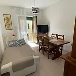 Casa Vicina Al Mare Ed Al Centro A Piombino L&L