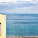 Luigi'S Room - De Vivo Realty Meta Di Sorrento