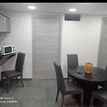 Roberta' S House